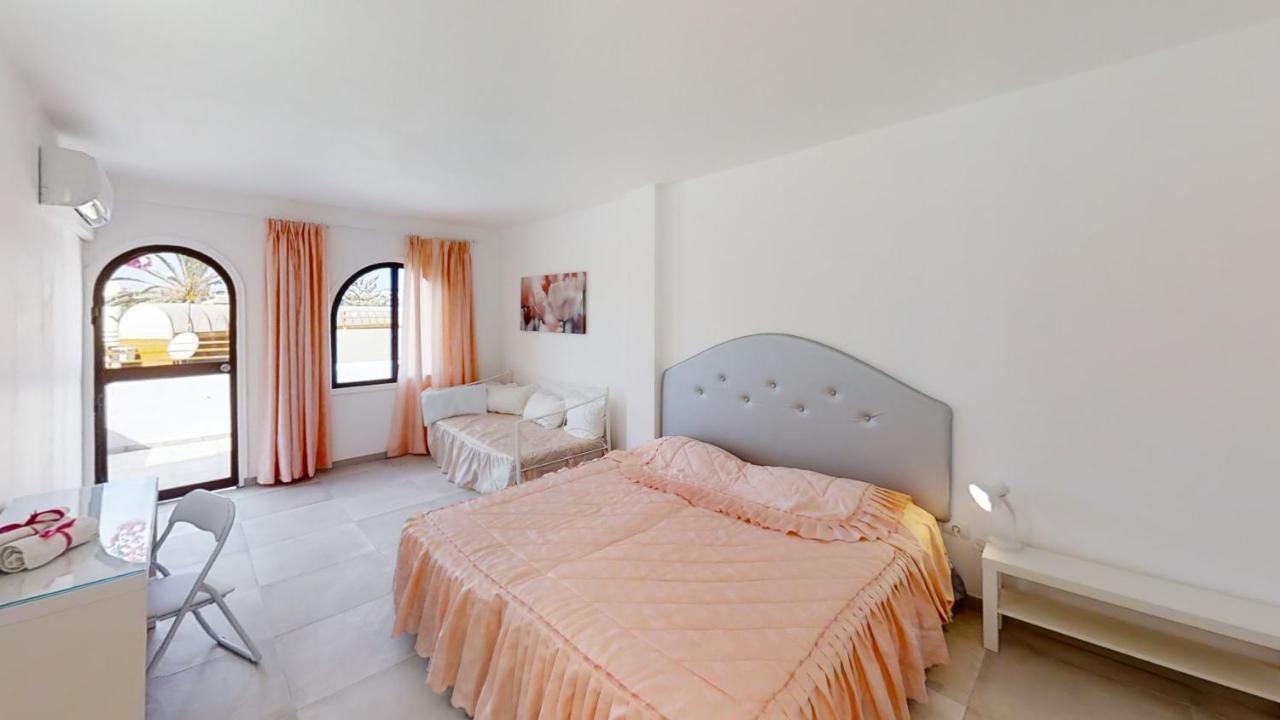 Vv Las Buganvillas Maspalomas - Cocina Y Habitaciones Con Banos Privados Exteriér fotografie